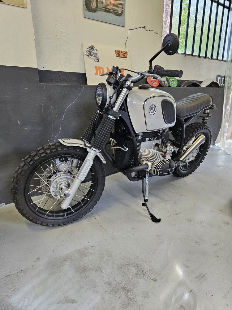 Illustration de BMW R 100GS