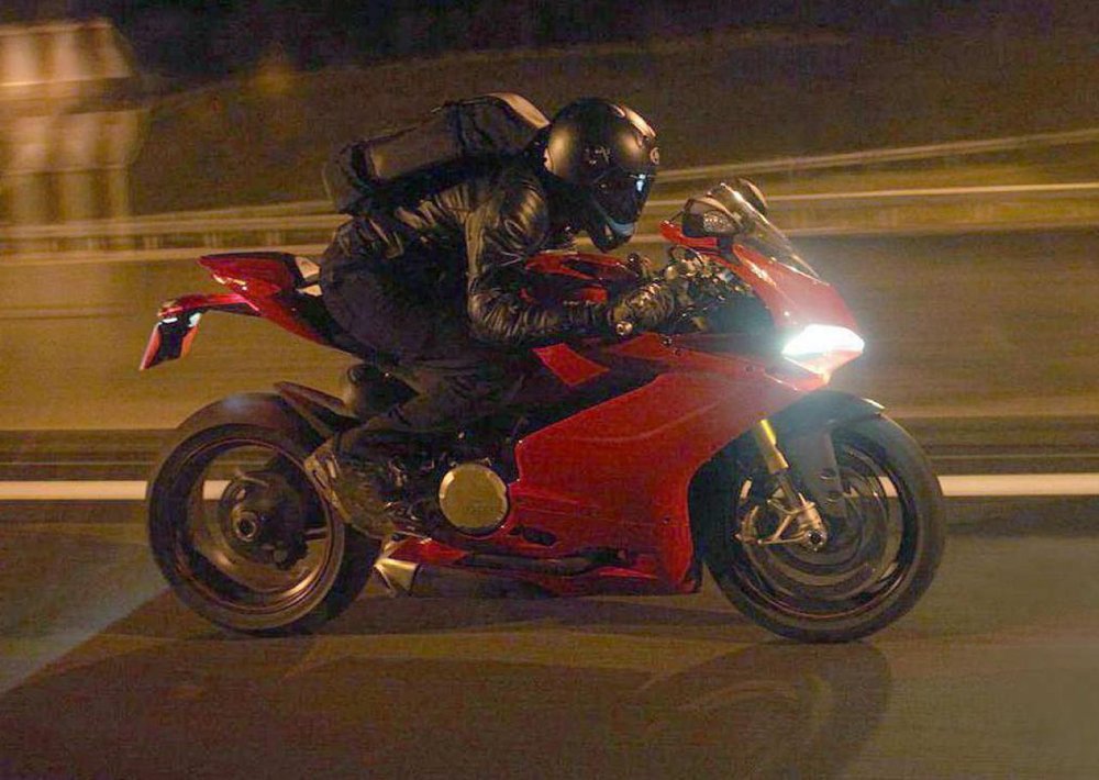 Illustration de Ducati 1299 Preparation Film Burn Out