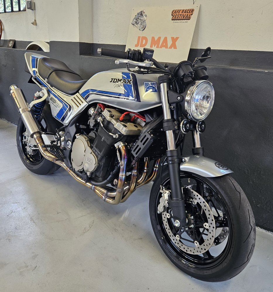 Illustration de HONKI 1100-BO Super Sport