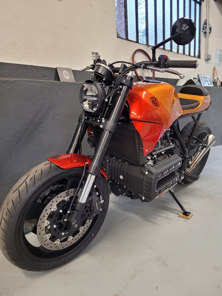 Illustration de BMW K 1100